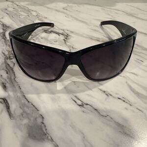 Bloc Capricorn Sunglasses Black Graduated Lens